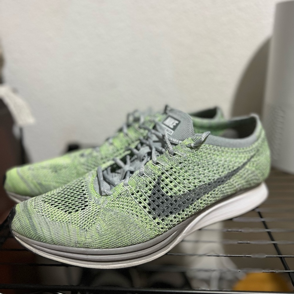 Nike flyknit racer